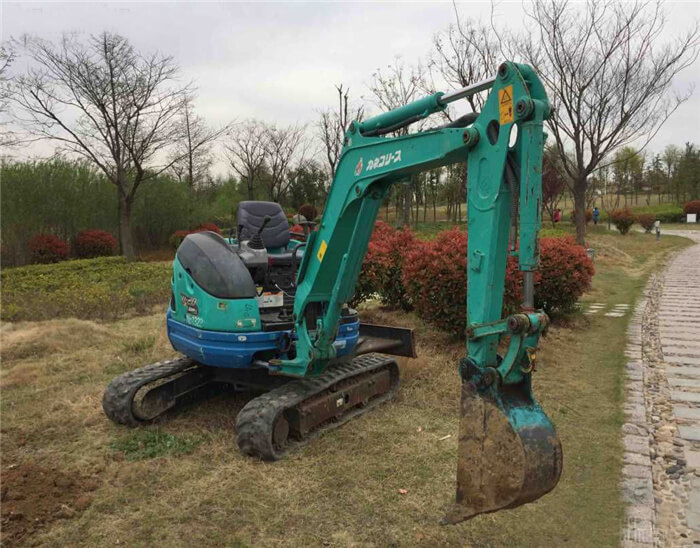 合肥某旅游景点园林绿化作业