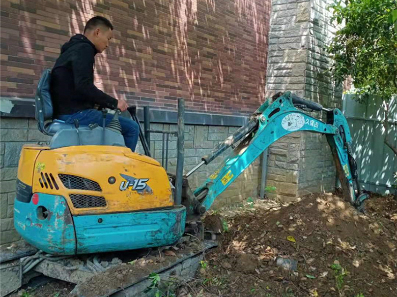 湖州微型小挖机出租